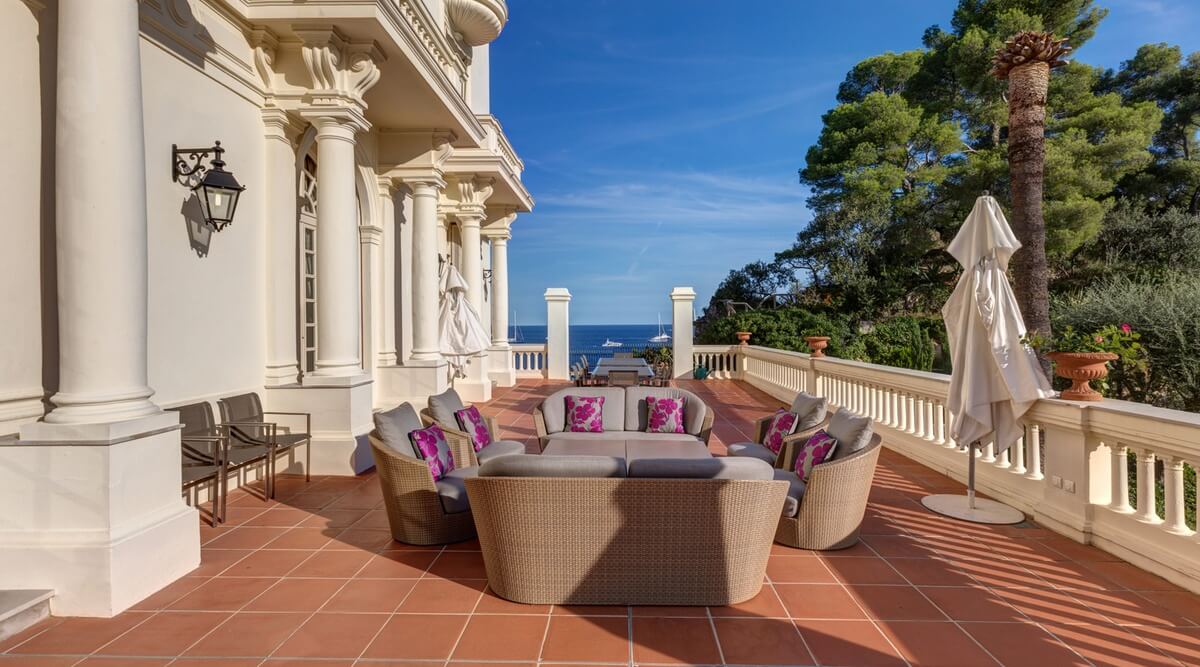 The Story Behind Karl Lagerfelds Pearl White Monaco Villa