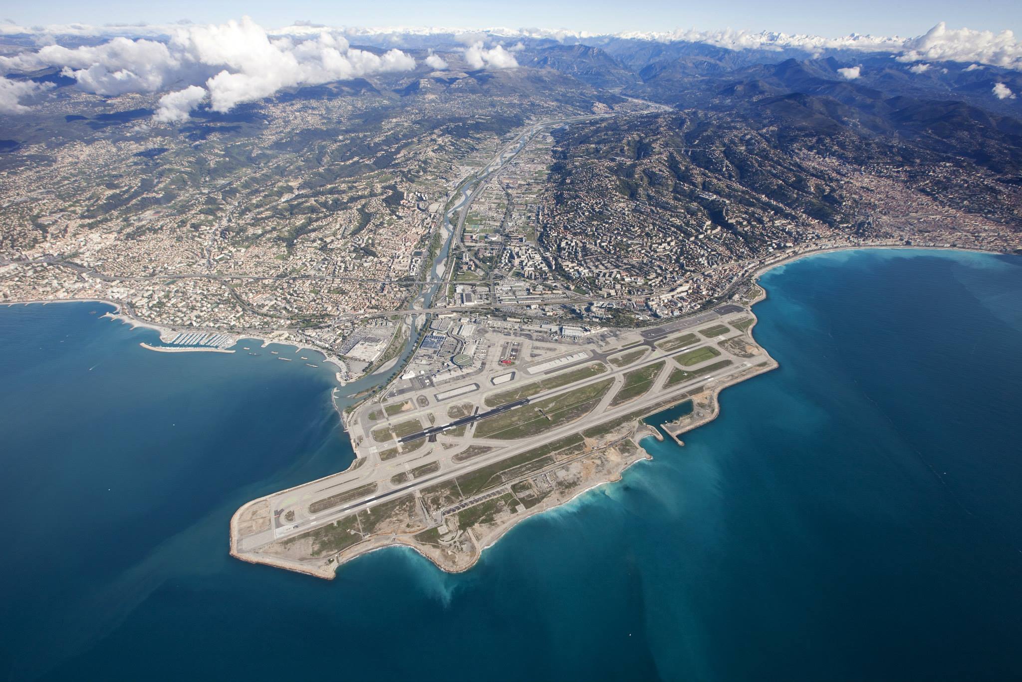 travel from nice airport to toulon
