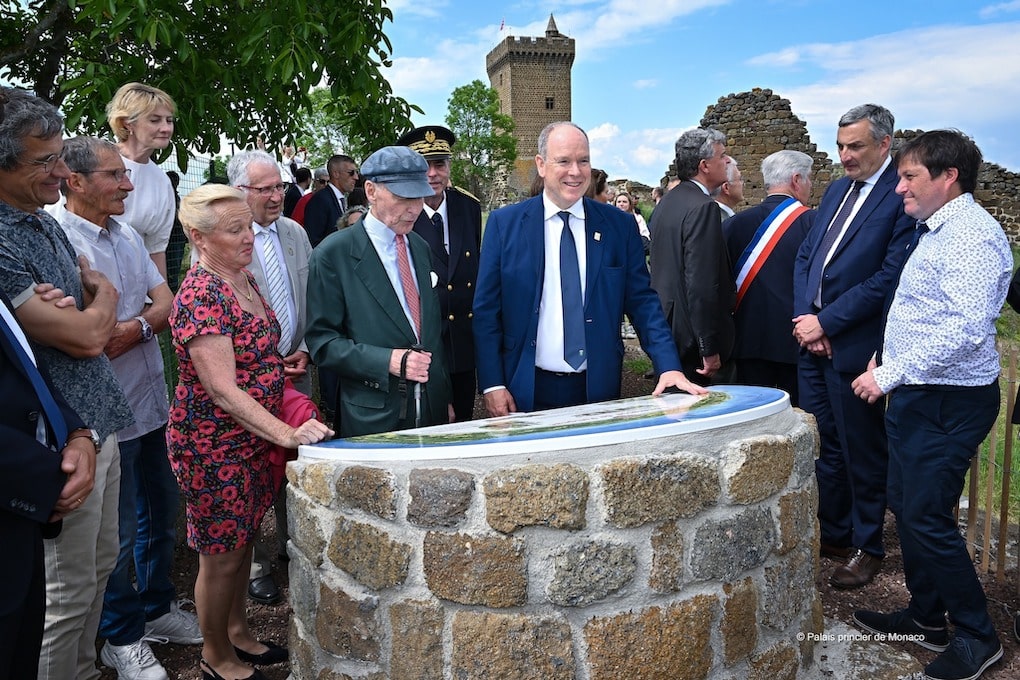 prince albert ii haute loire