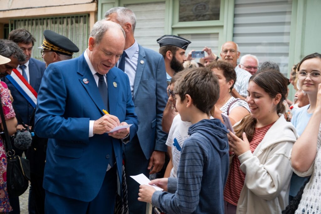 prince-albert-ii-enfants-duras