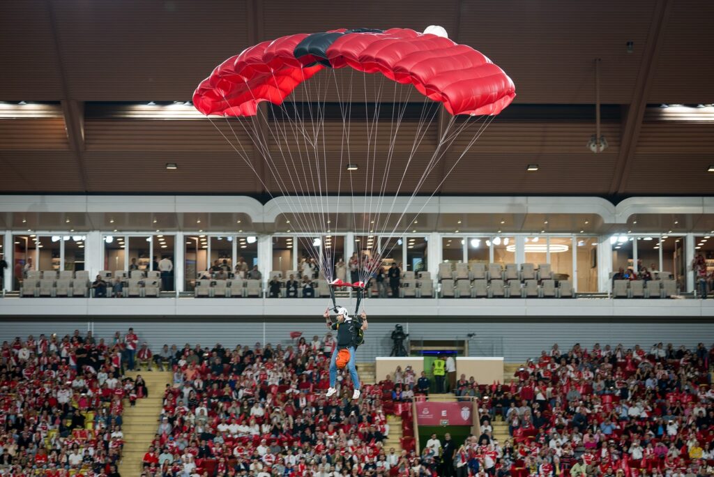 parachutiste-as-monaco-centenaire