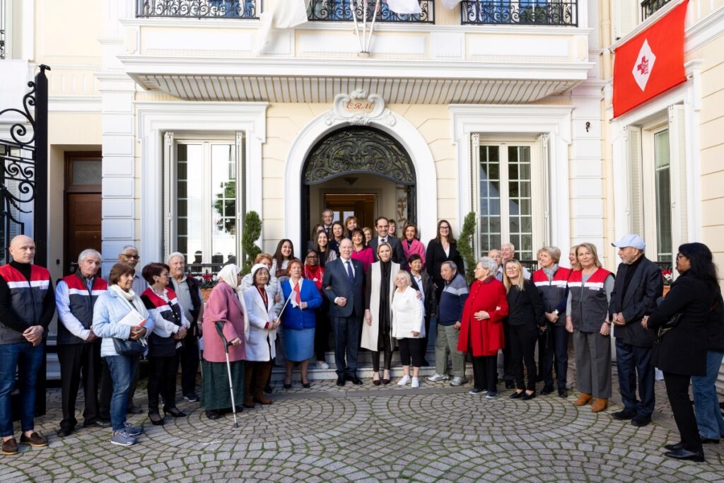 croix-rouge-bénéficiaires-prince-princesse